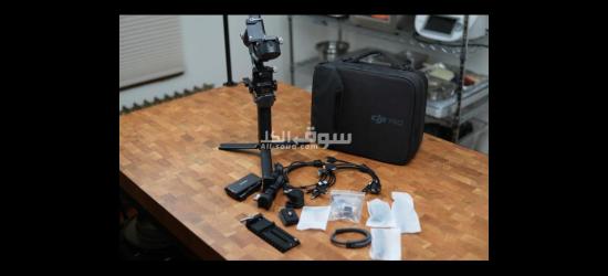 Stabilisateur professionnel DJI pour caméras.